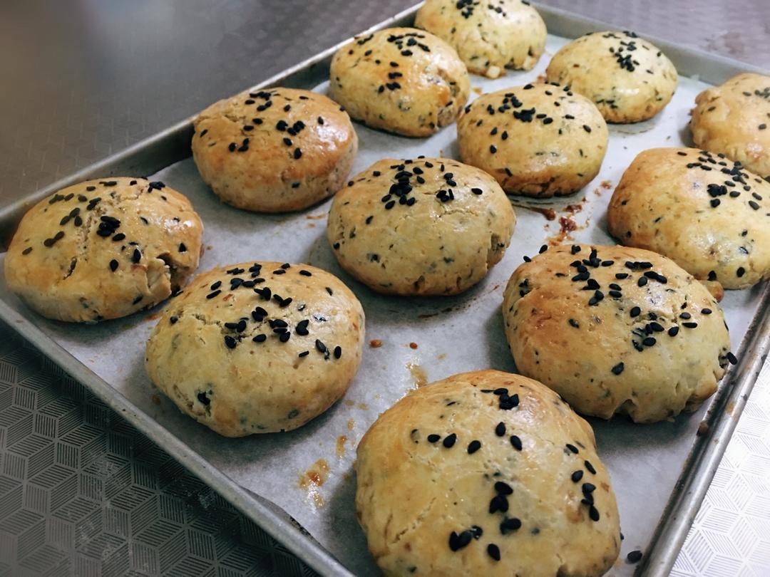 杏仁粉黑芝麻芝麻酥饼