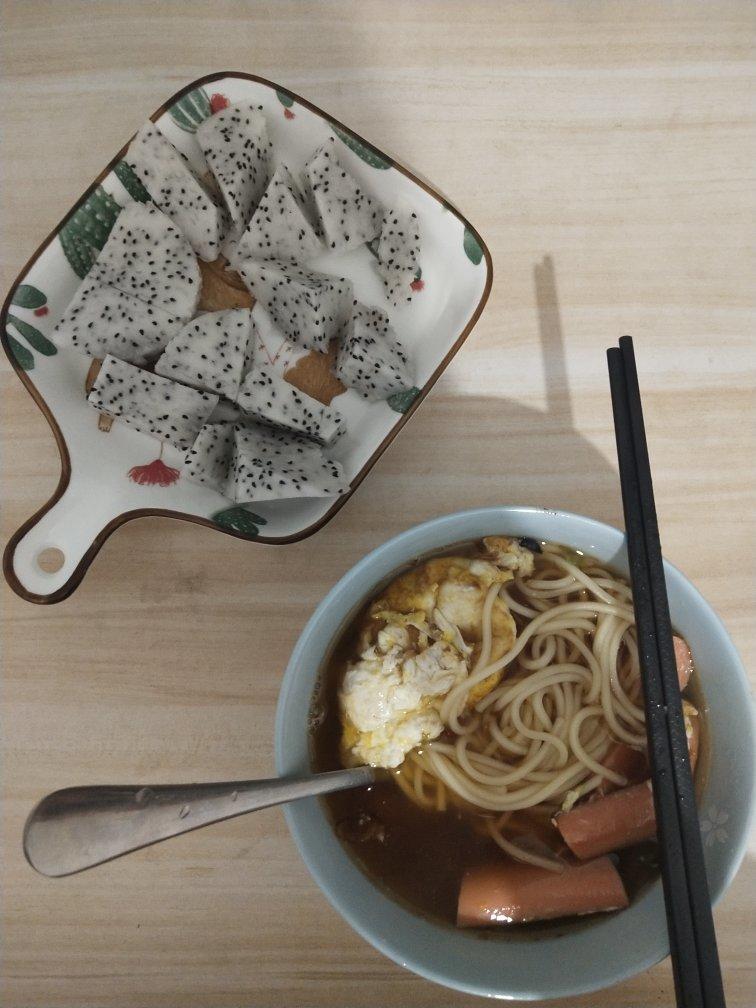 10分钟完成葱油汤面❗️好吃到汤汁都不剩下清汤面条