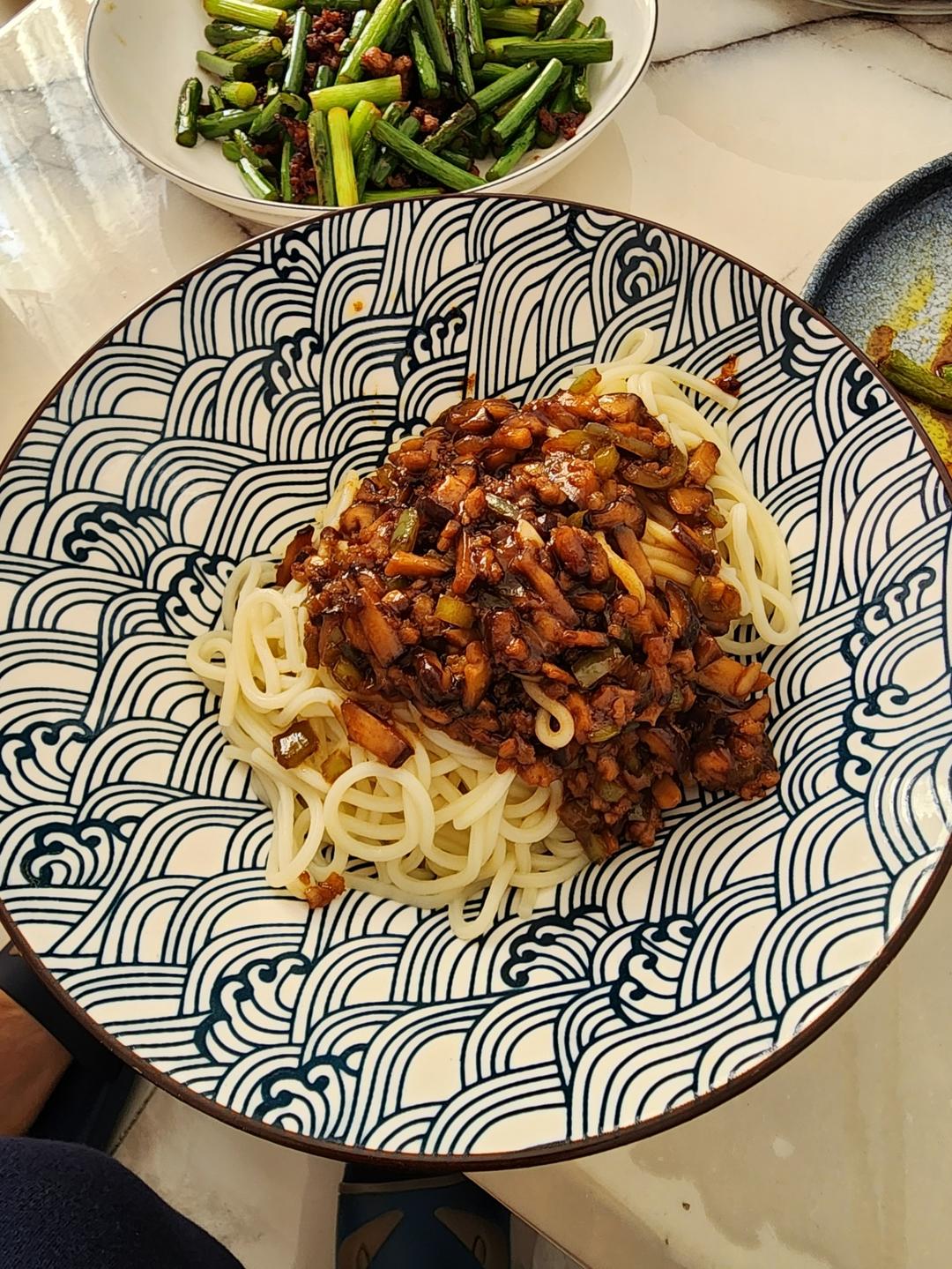 香菇肉丁打卤面