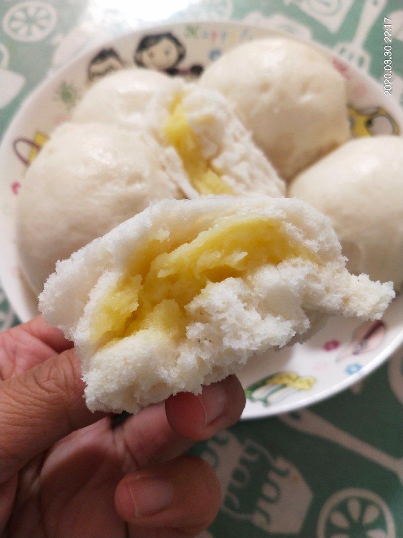 奶香味超浓的炼乳奶黄包