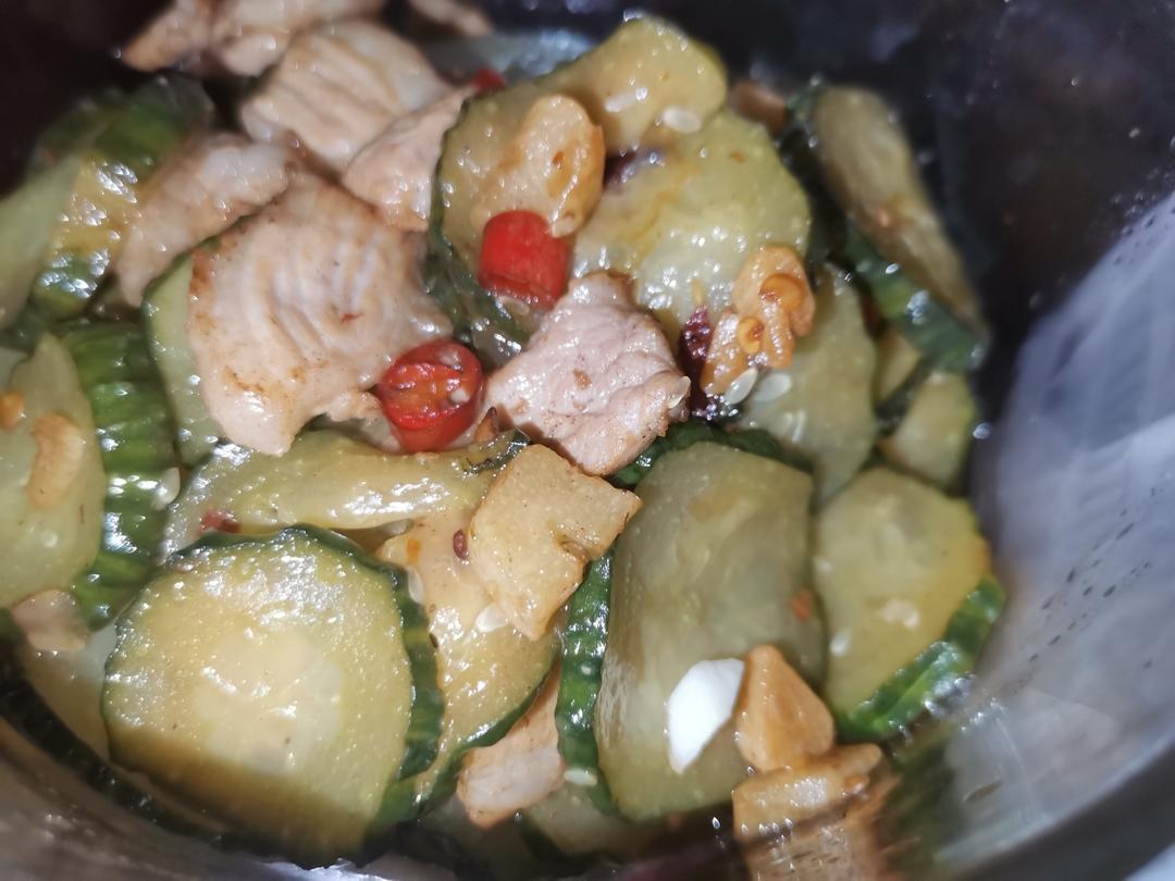 贼好吃的，下饭菜「黄瓜🥒炒肉🥩」