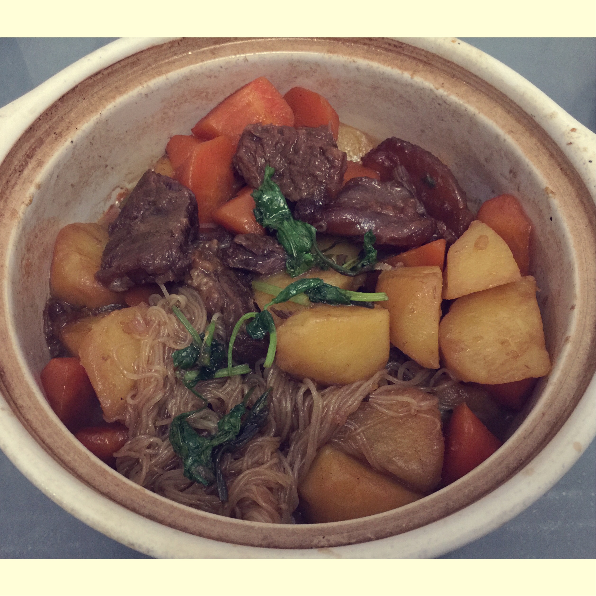 土豆牛腩煲