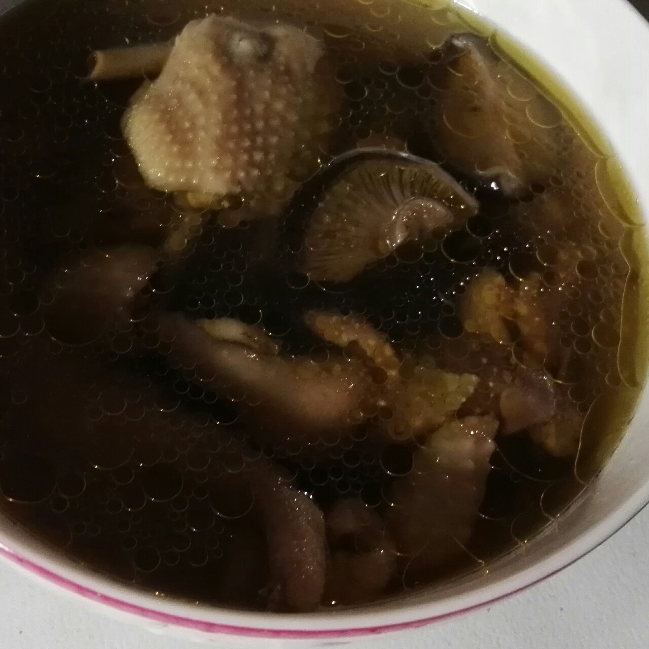 香菇炖鸡汤