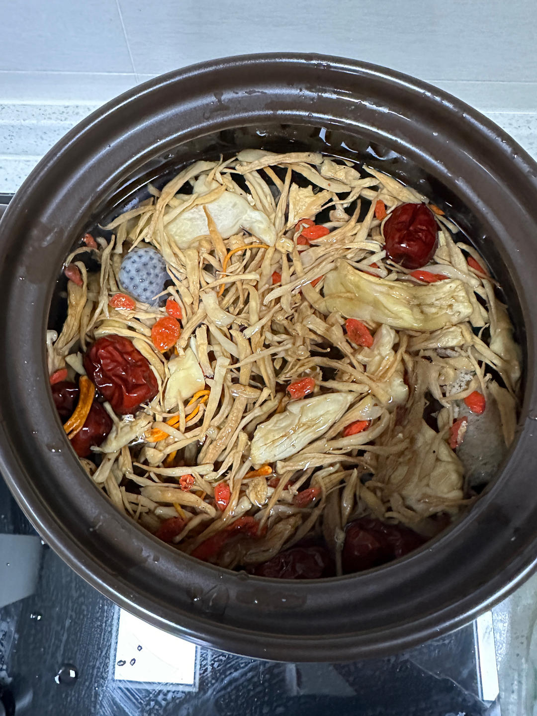 虫草花母鸡汤