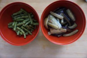 eggplant fried with green beans的做法 步骤5