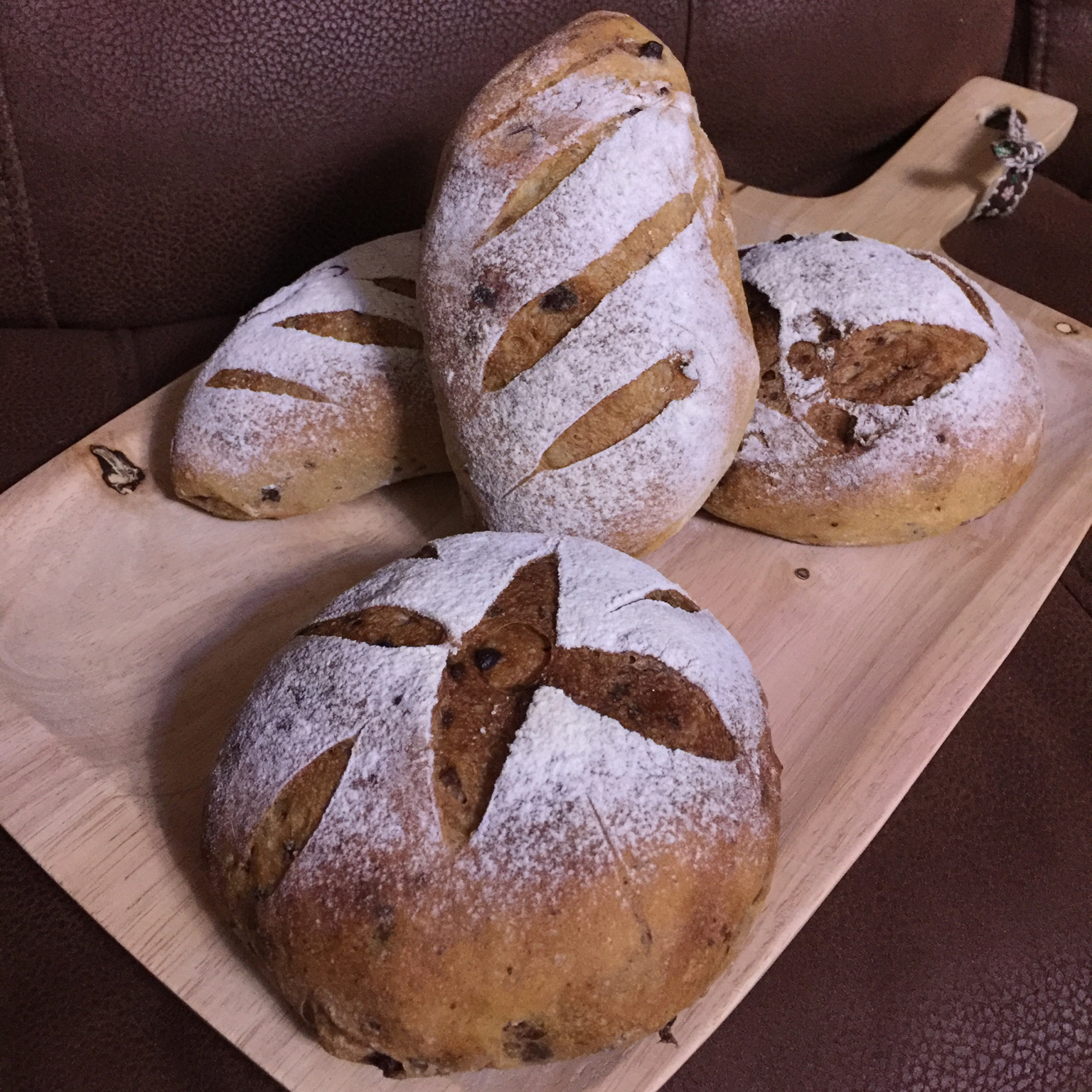 无糖无油黑麦核桃软欧