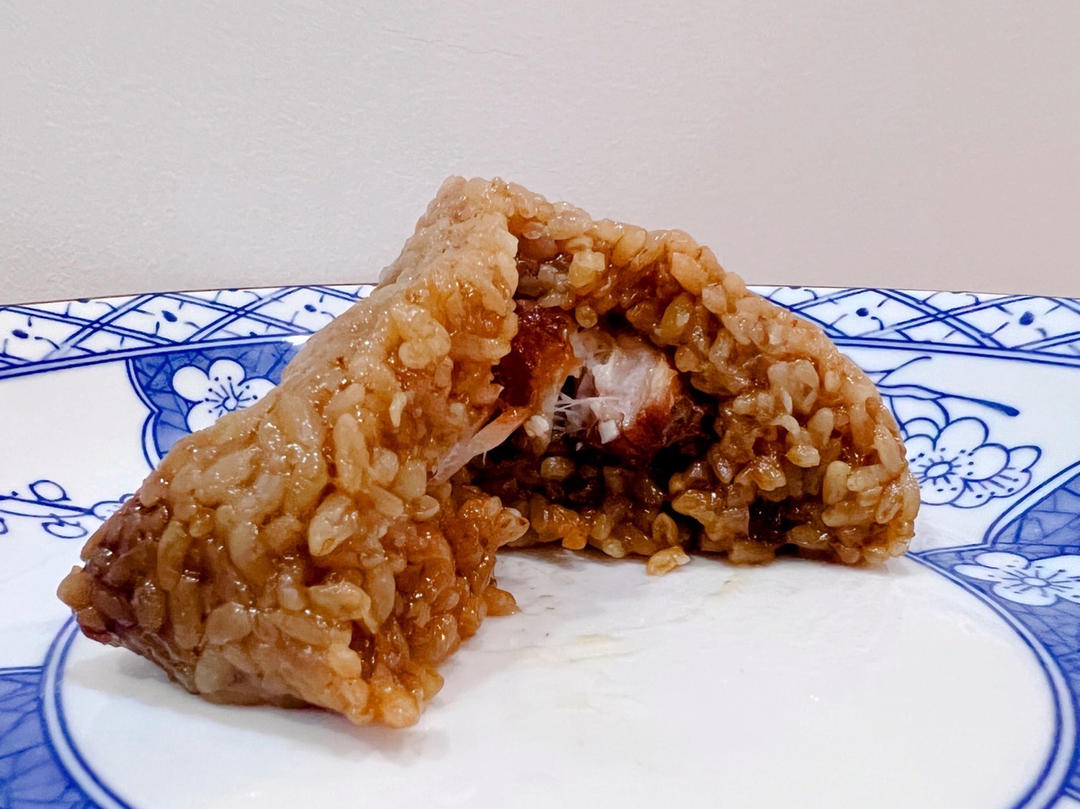 没有咸蛋黄的鲜肉粽子也可以很香好吗                                   （所有材料都写了详细用量，新手也可以一次成功）