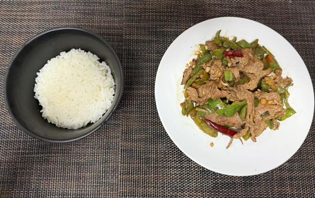 家常青椒炒牛肉🥩
