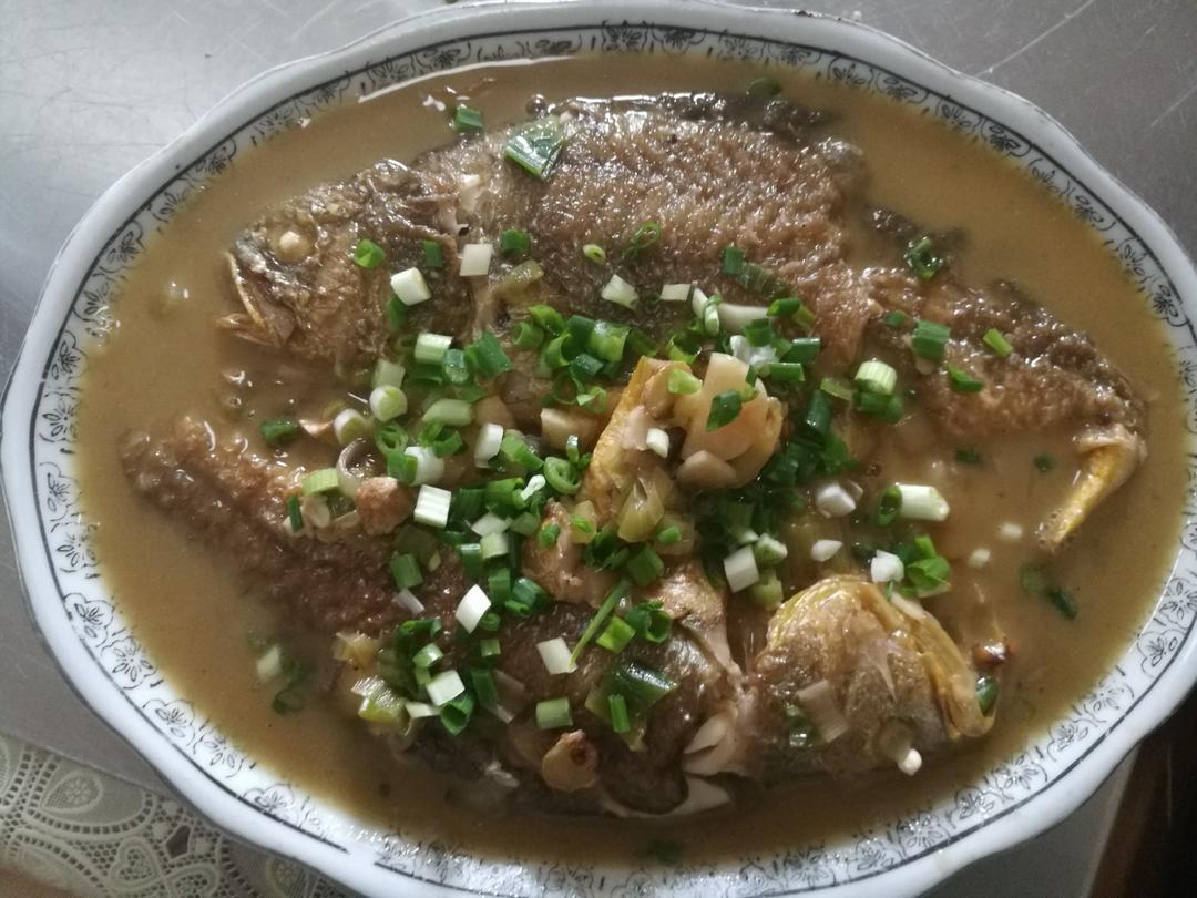 红烧黄鱼—鱼皮不破的小窍门