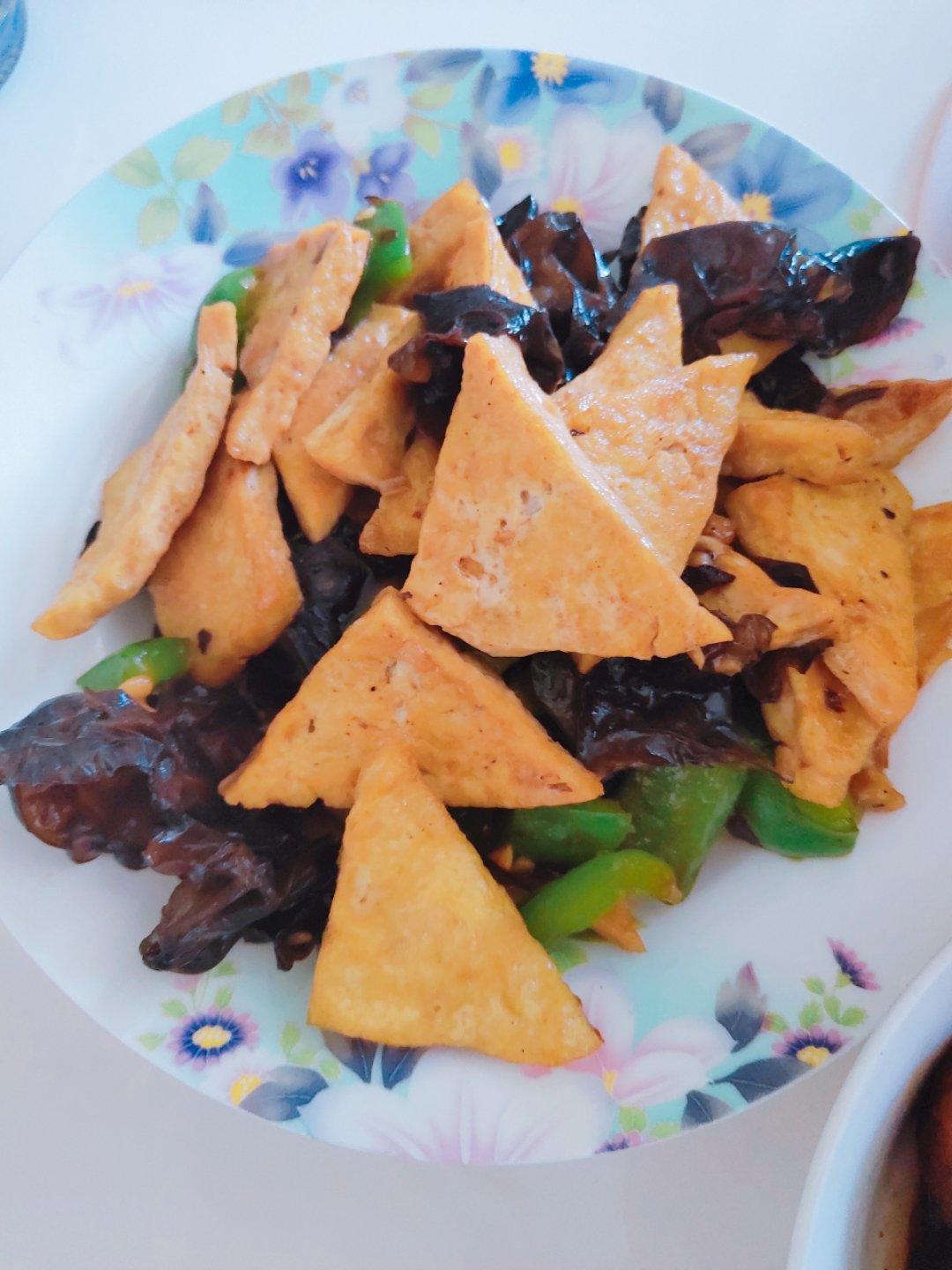 豆腐这样做比大鱼大肉都好吃，简单易做又下饭