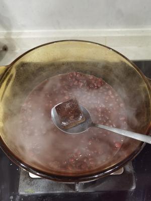 养颜补血的红豆牛奶羹的做法 步骤3