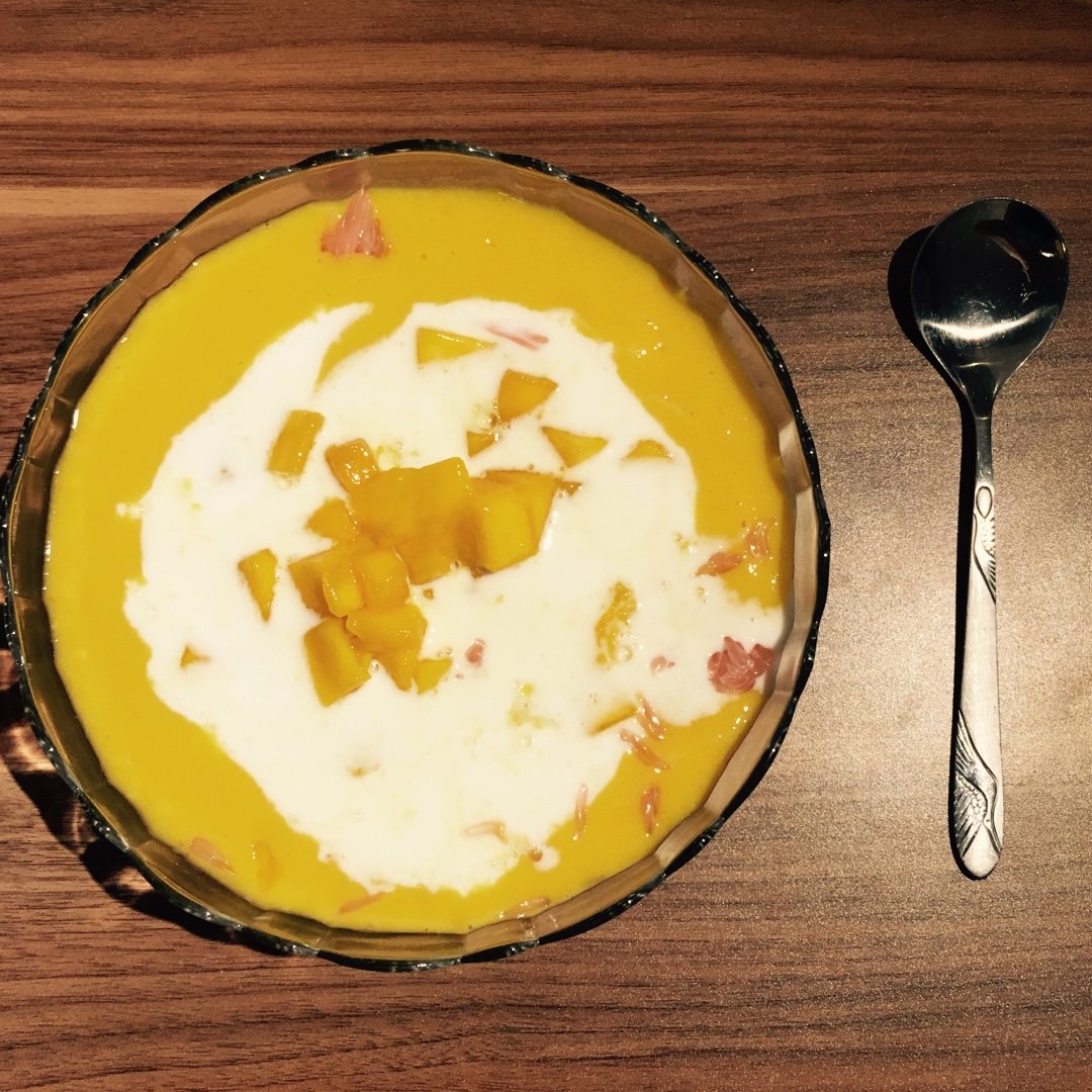 不输甜品店的杨枝甘露