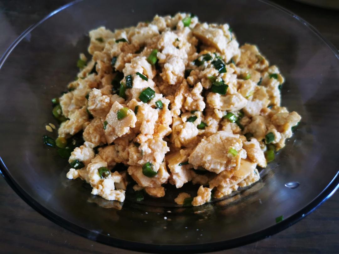 家庭版小葱拌豆腐😋