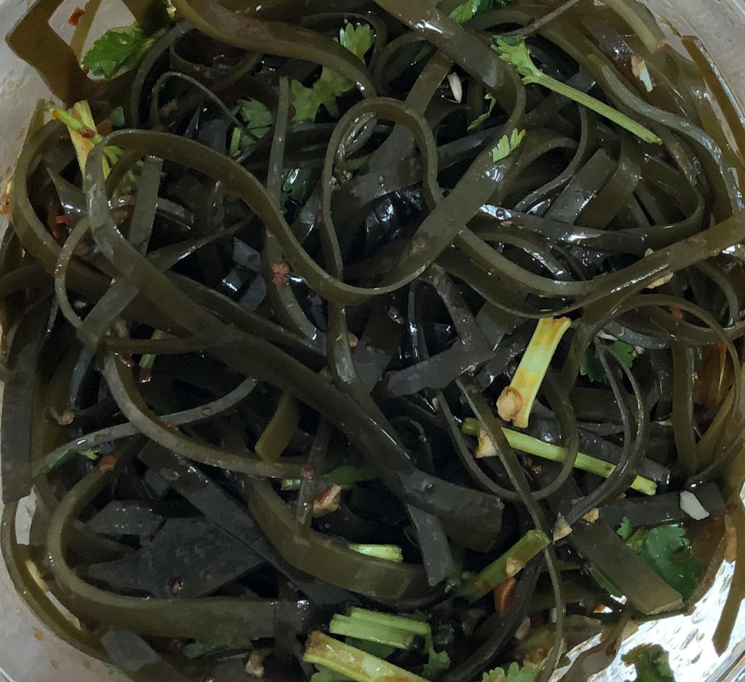 凉拌酸辣海带丝