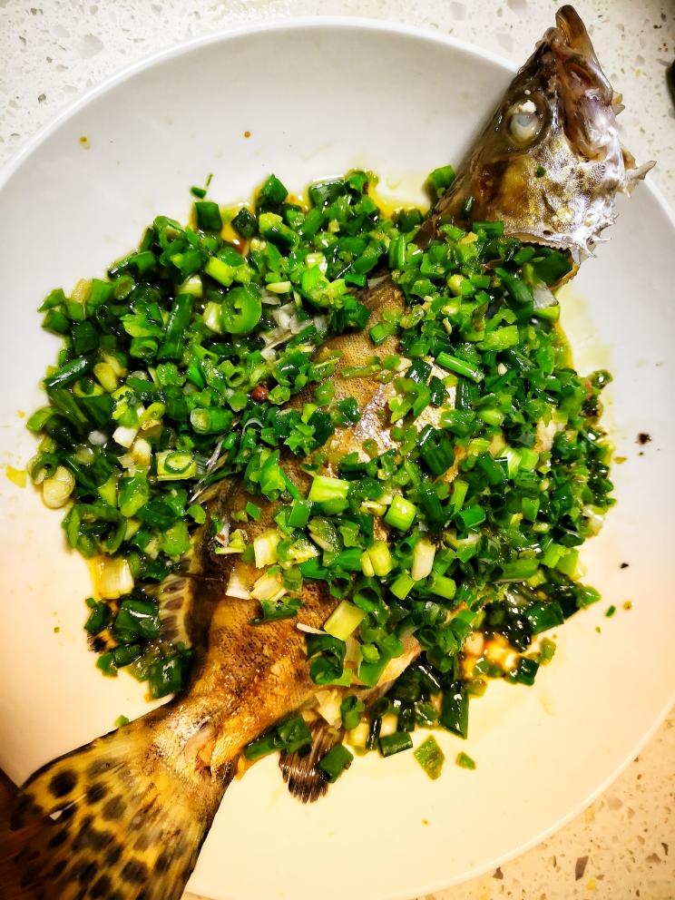 清蒸葱花桂花鱼