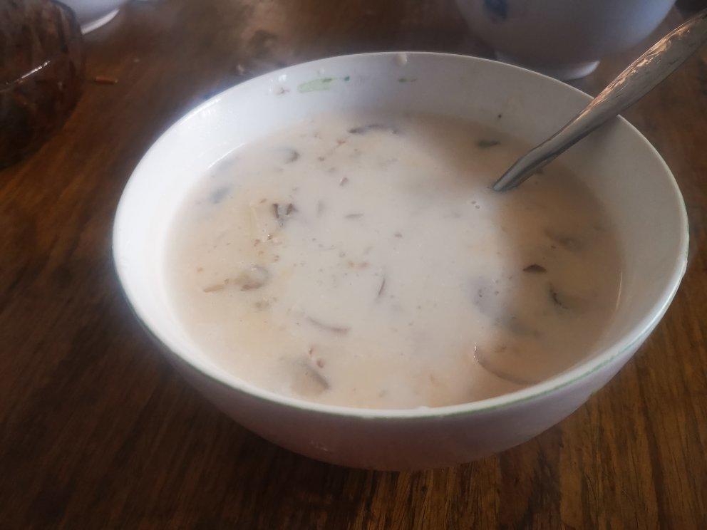 西餐经典汤品-培根奶油蘑菇浓汤