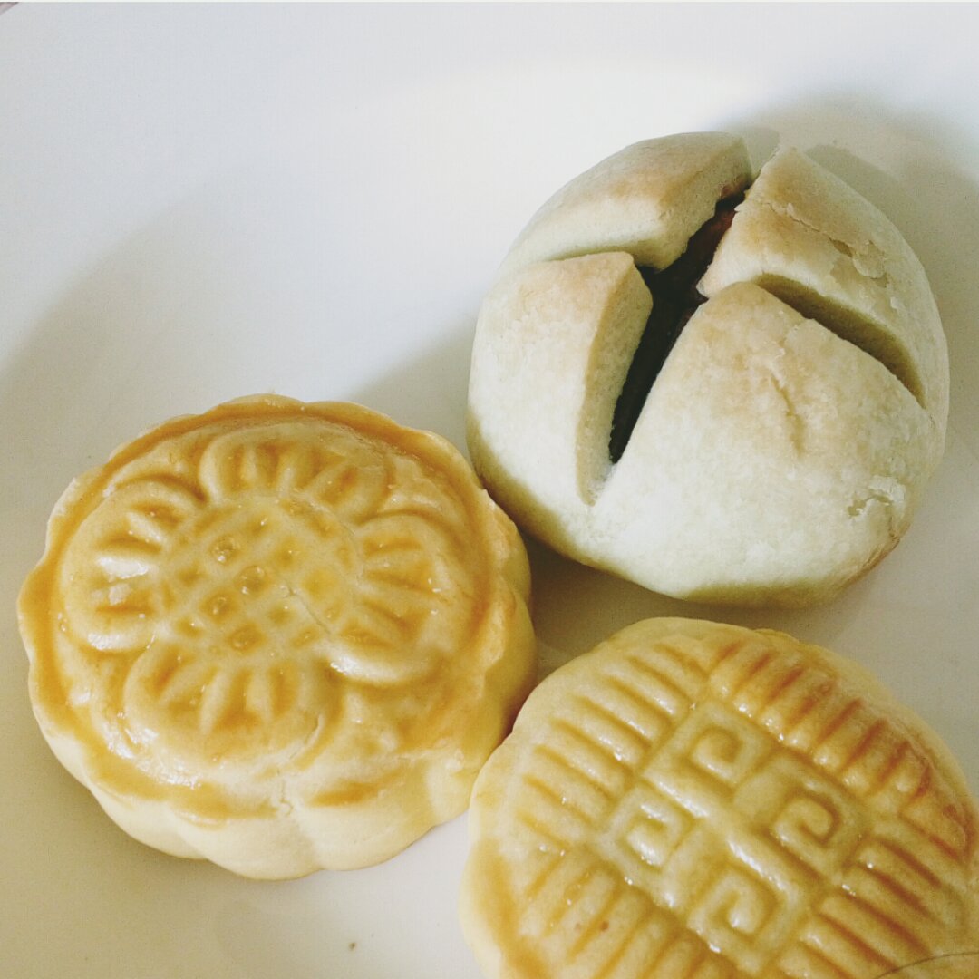 还原半岛奶黄月饼