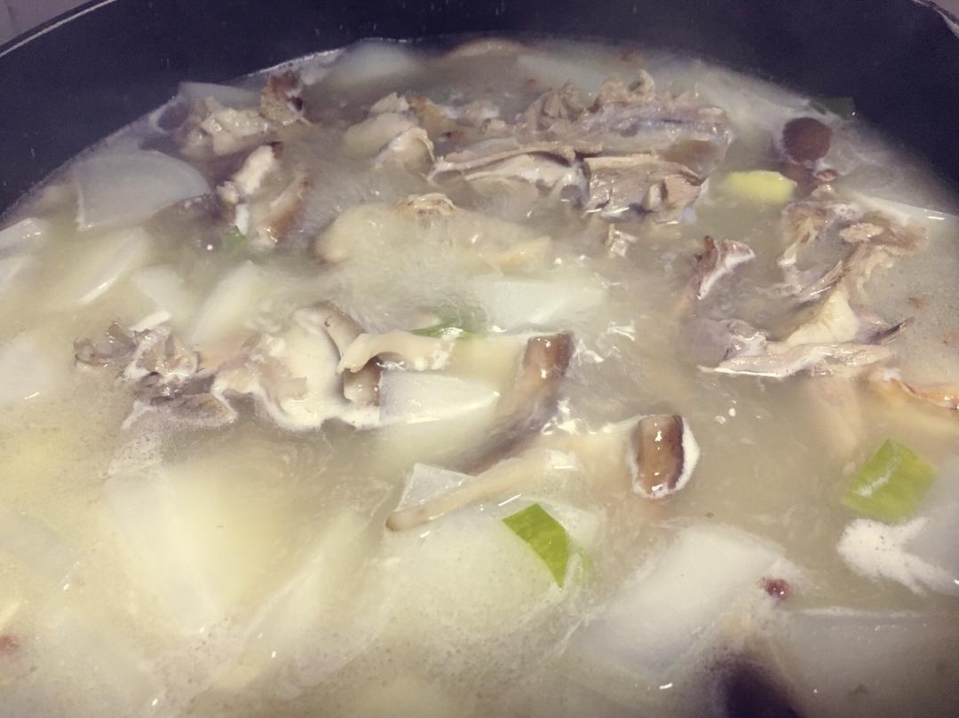 奶白鸭架汤（烤鸭）