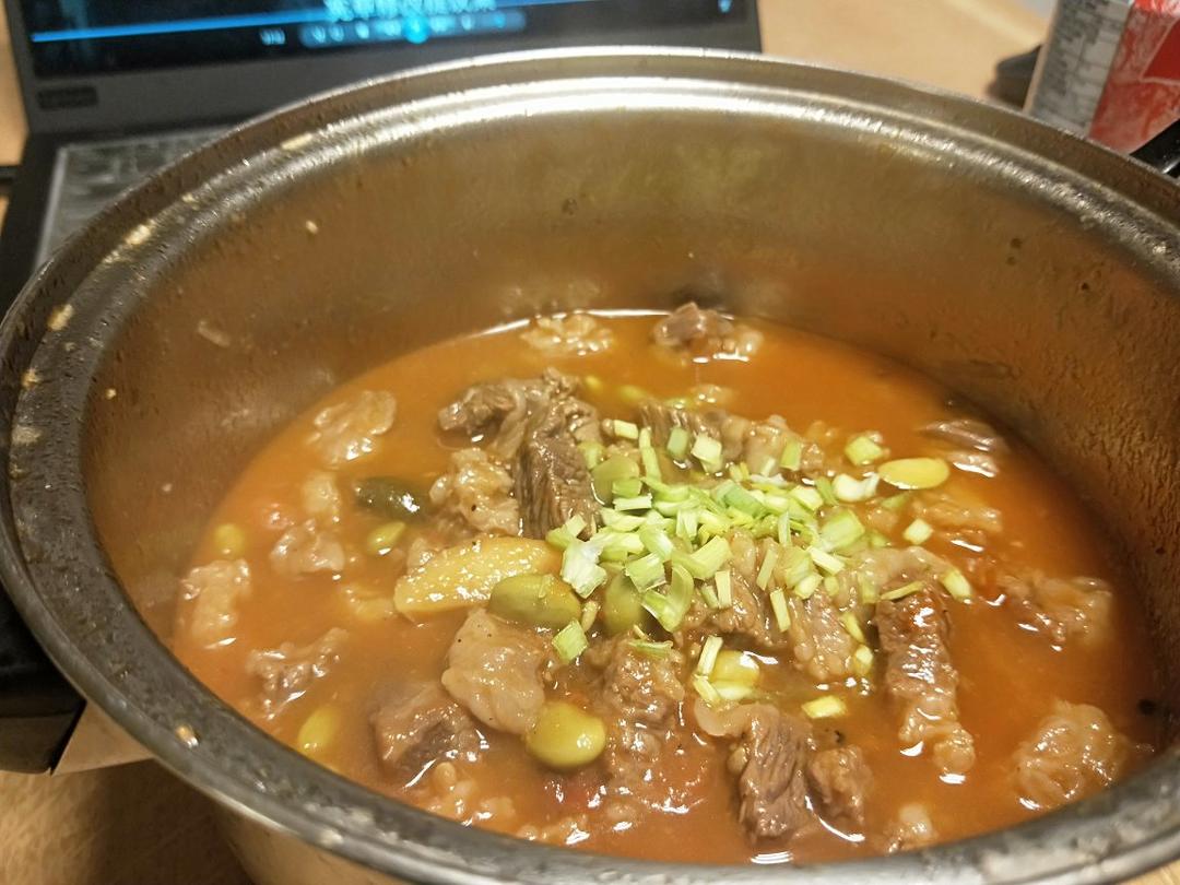 土豆焖牛腩