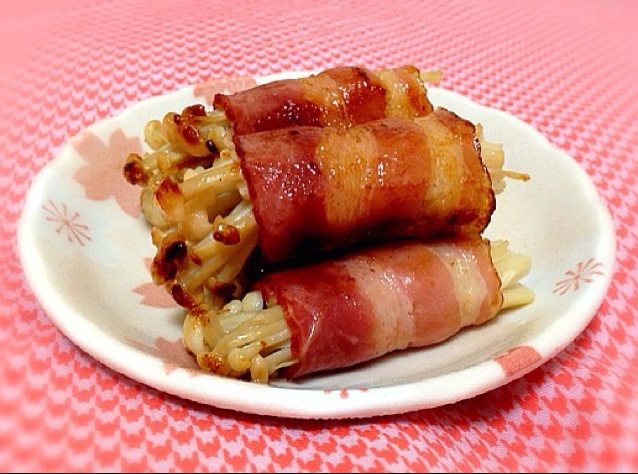 香煎培根金针菇卷