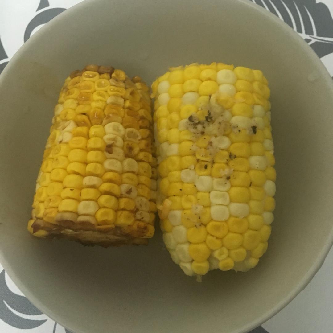 蒜香芝士烤玉米（Roasted  Corn with Garlic Butter）