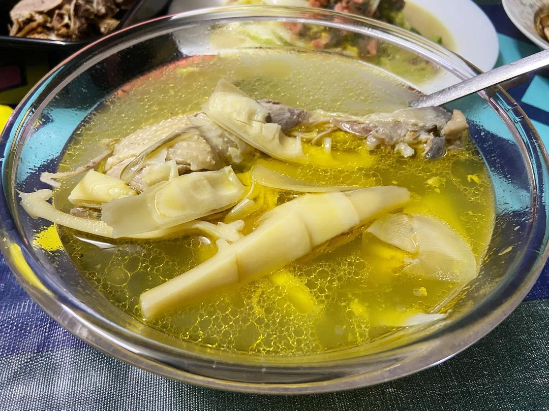 雷竹笋炖鸡汤（把春天吃进肚子里）的做法