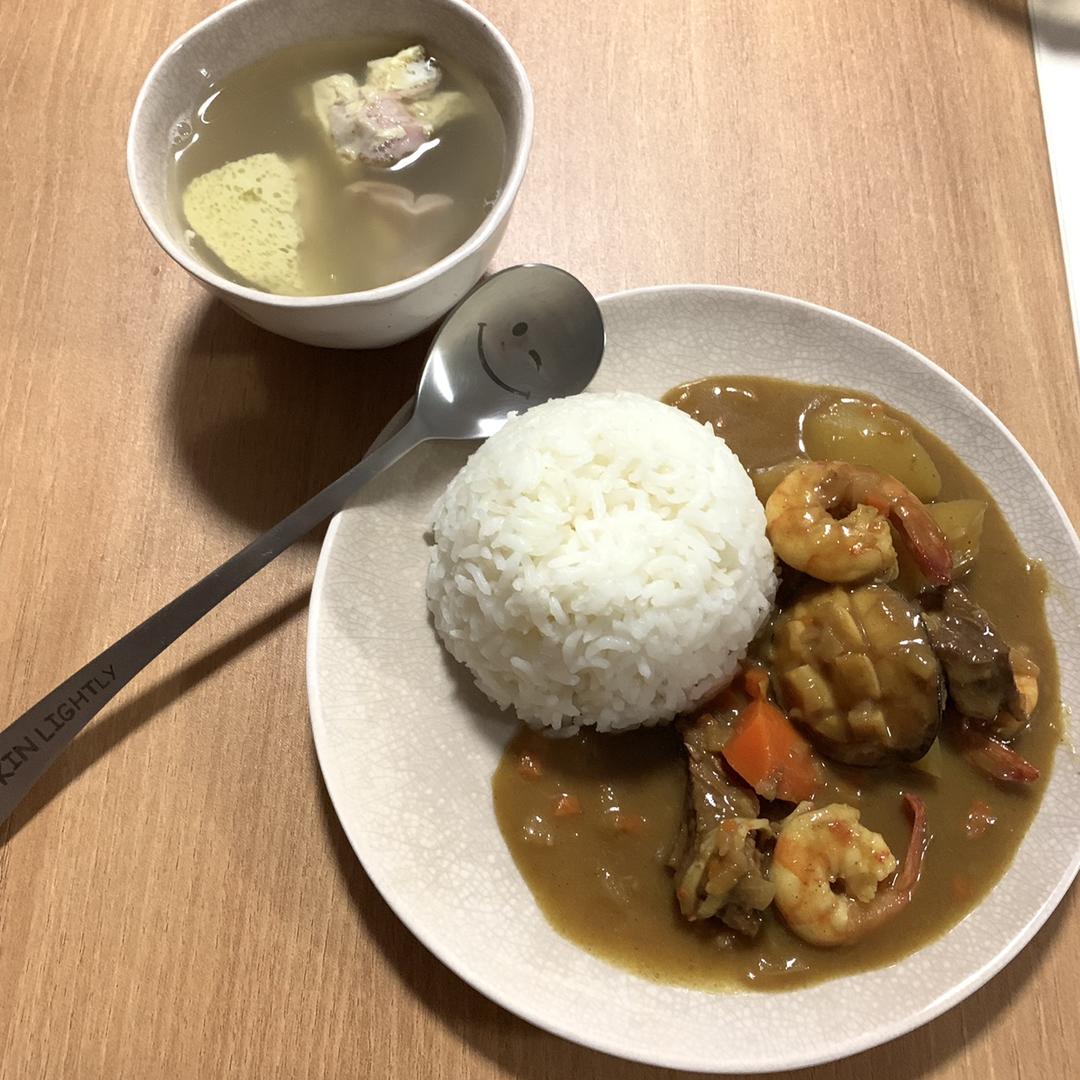 Mr董的招牌咖喱牛肉饭