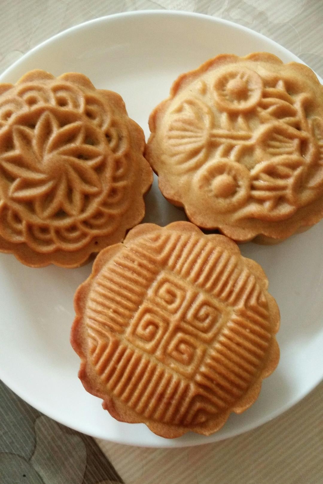 广式月饼—蛋黄莲蓉月饼