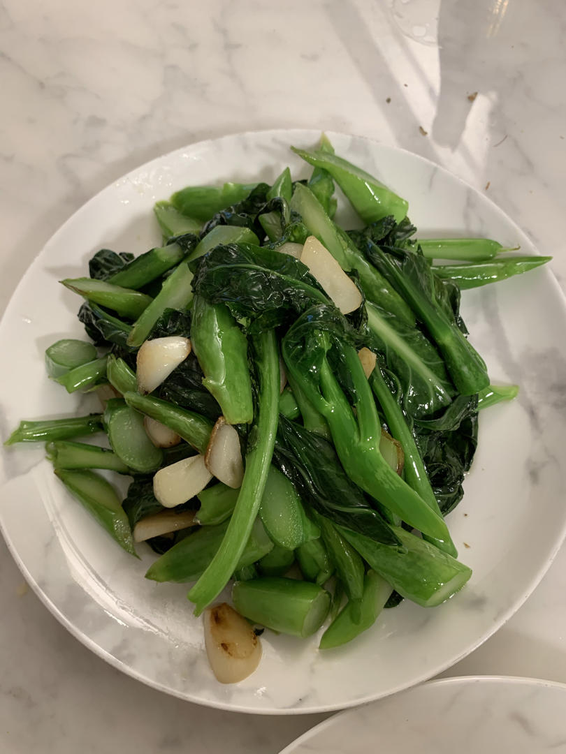 蒜炒芥兰炒出来又黑又软？口感清脆色泽鲜绿的清炒芥兰方法这里都有！