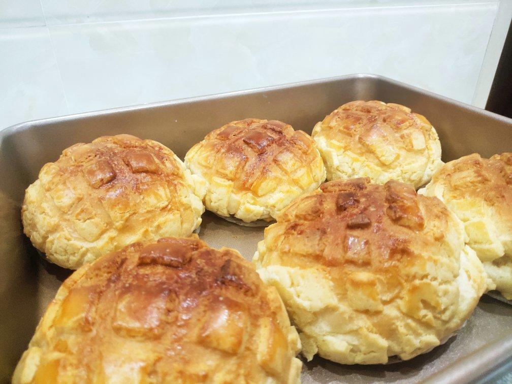 香酥柔软的港式菠萝包