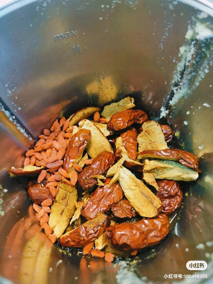 黑糖红枣桂圆枸杞姜茶