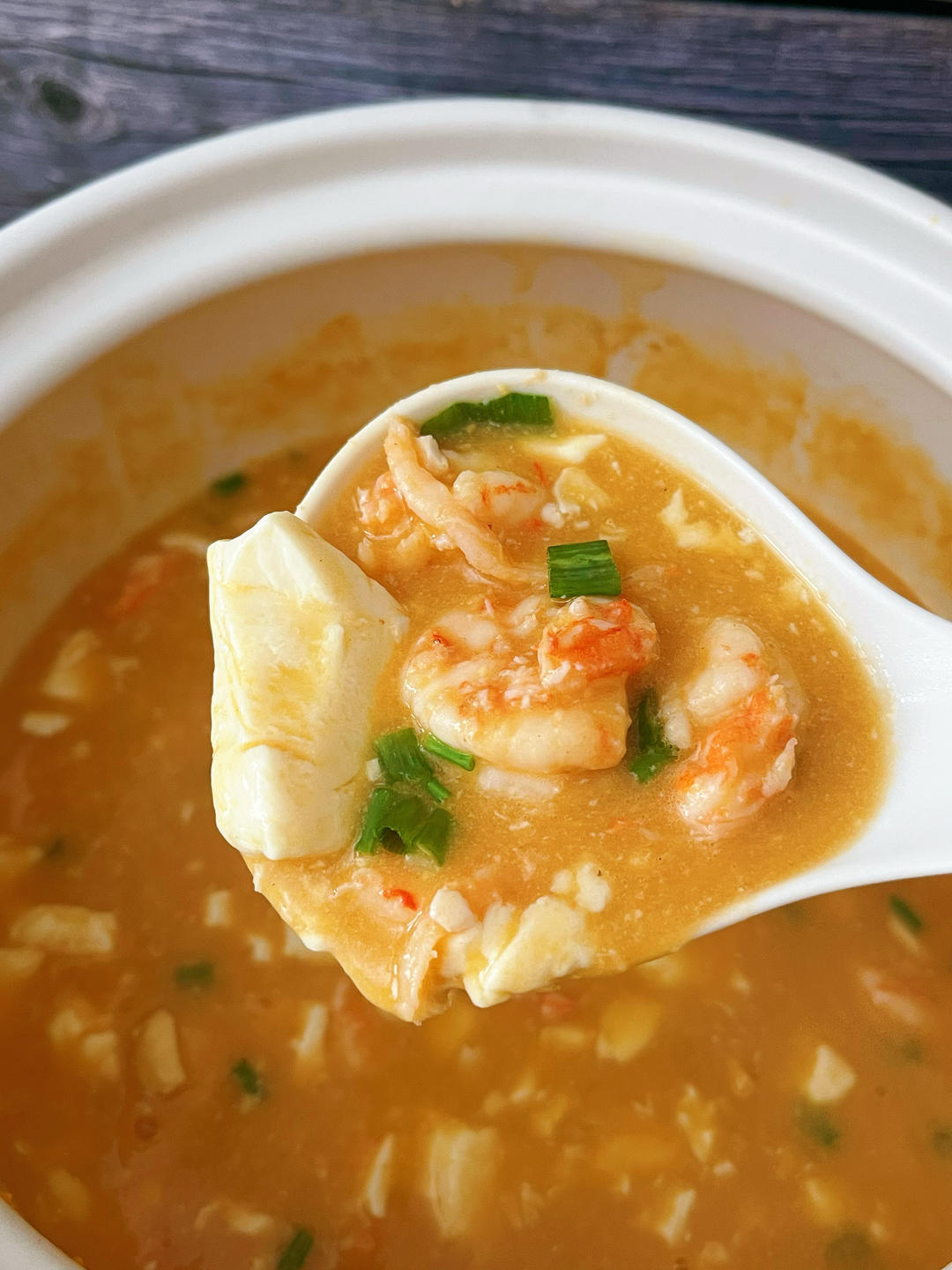 咸蛋黄虾仁豆腐煲