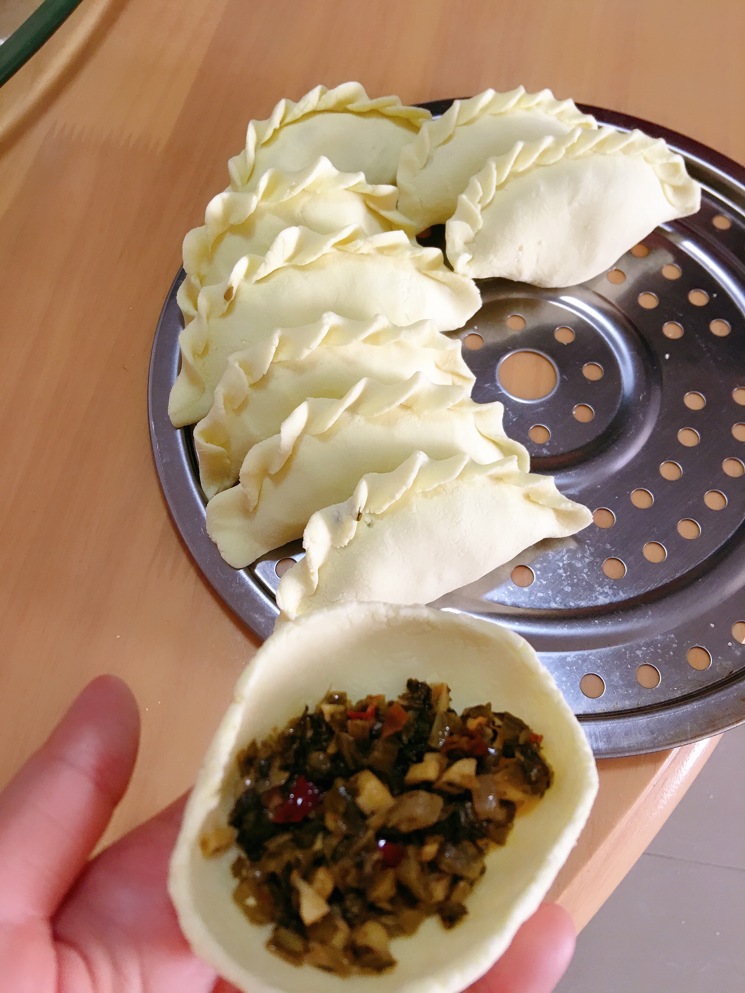 酸菜饺子蒸饺的做法 步骤6