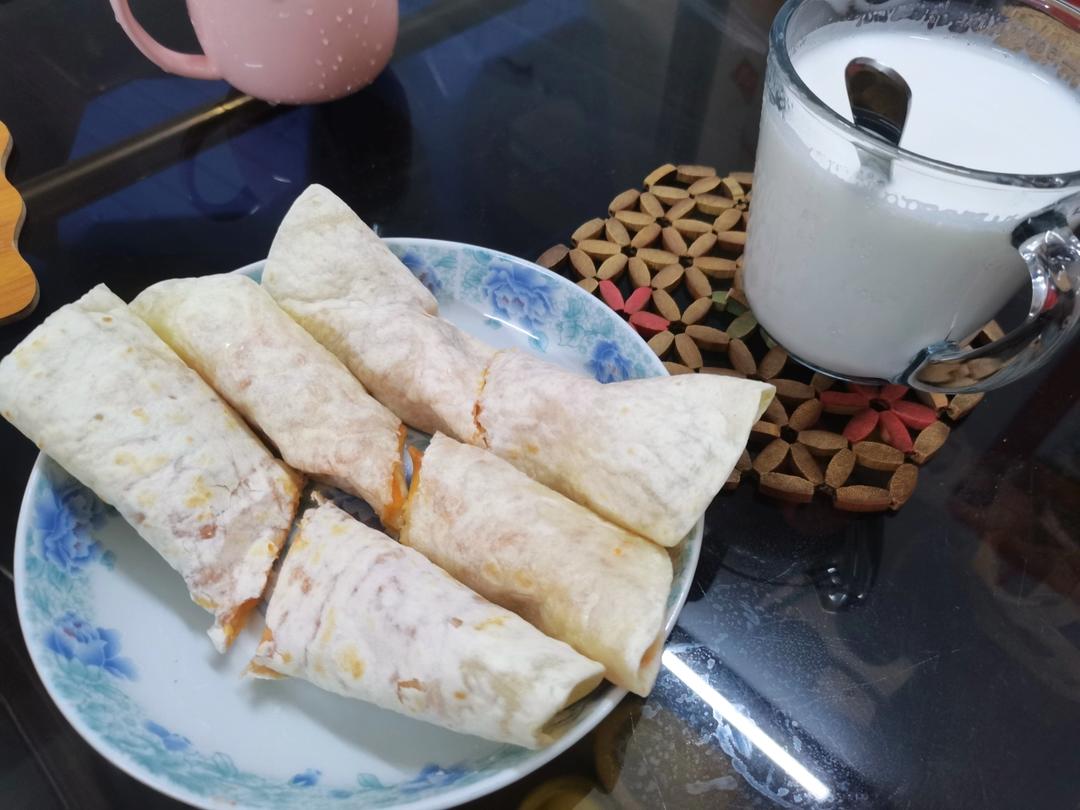 大兰的早餐桌
