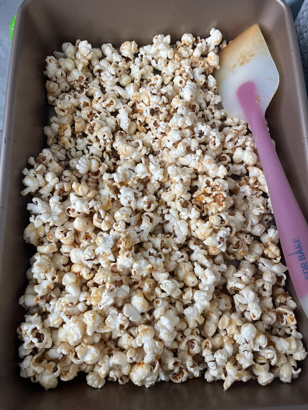 一招搞定小朋友的黄油焦糖爆米花，简单又好吃