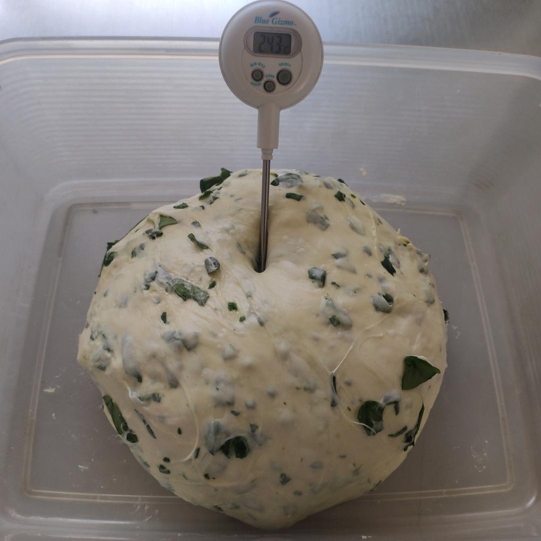 菠菜芝士咸面包