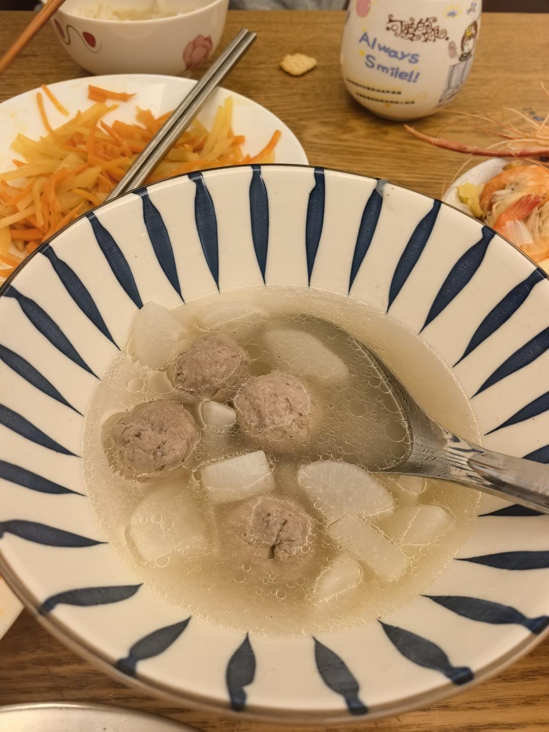 快手菜：白萝卜牛肉丸汤