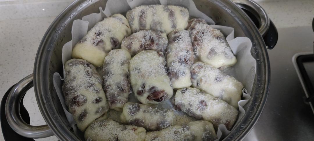 红豆卷    小碗蒸面包