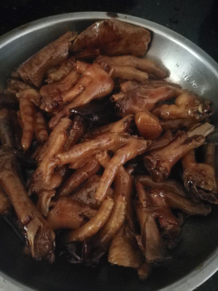 电饭锅脱骨红烧鸡爪