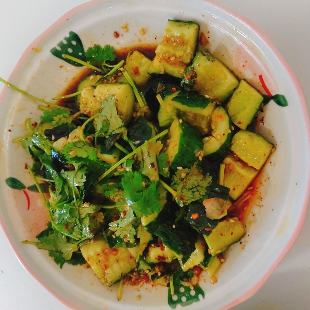 🌈酸酸辣辣巨开胃～超过瘾的凉拌黄瓜