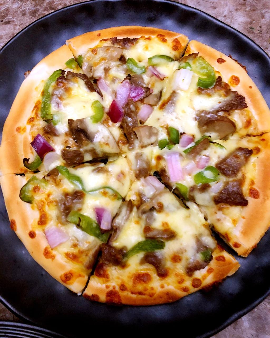 黑胡椒牛肉披萨