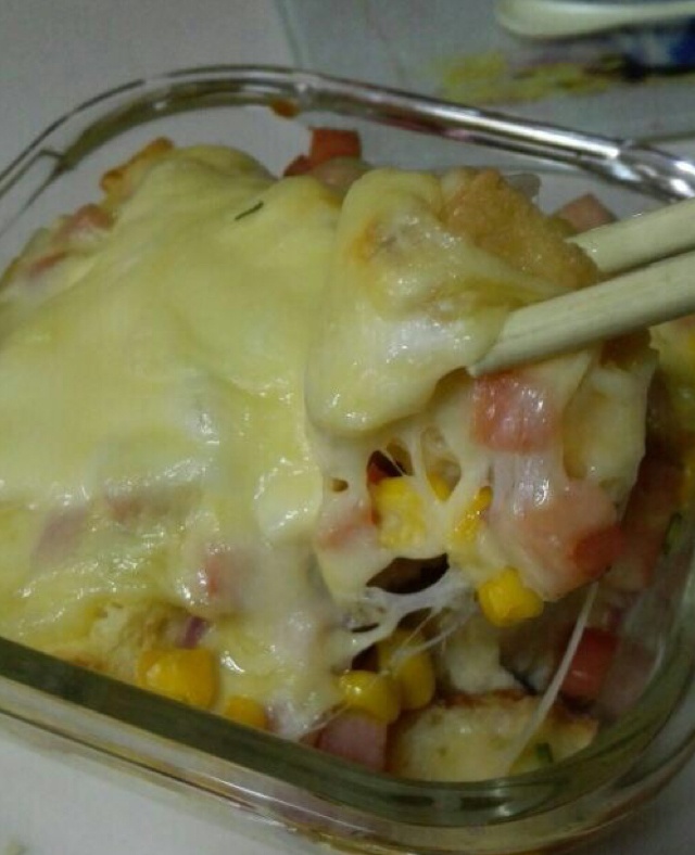 咸焗奶酪面包布丁