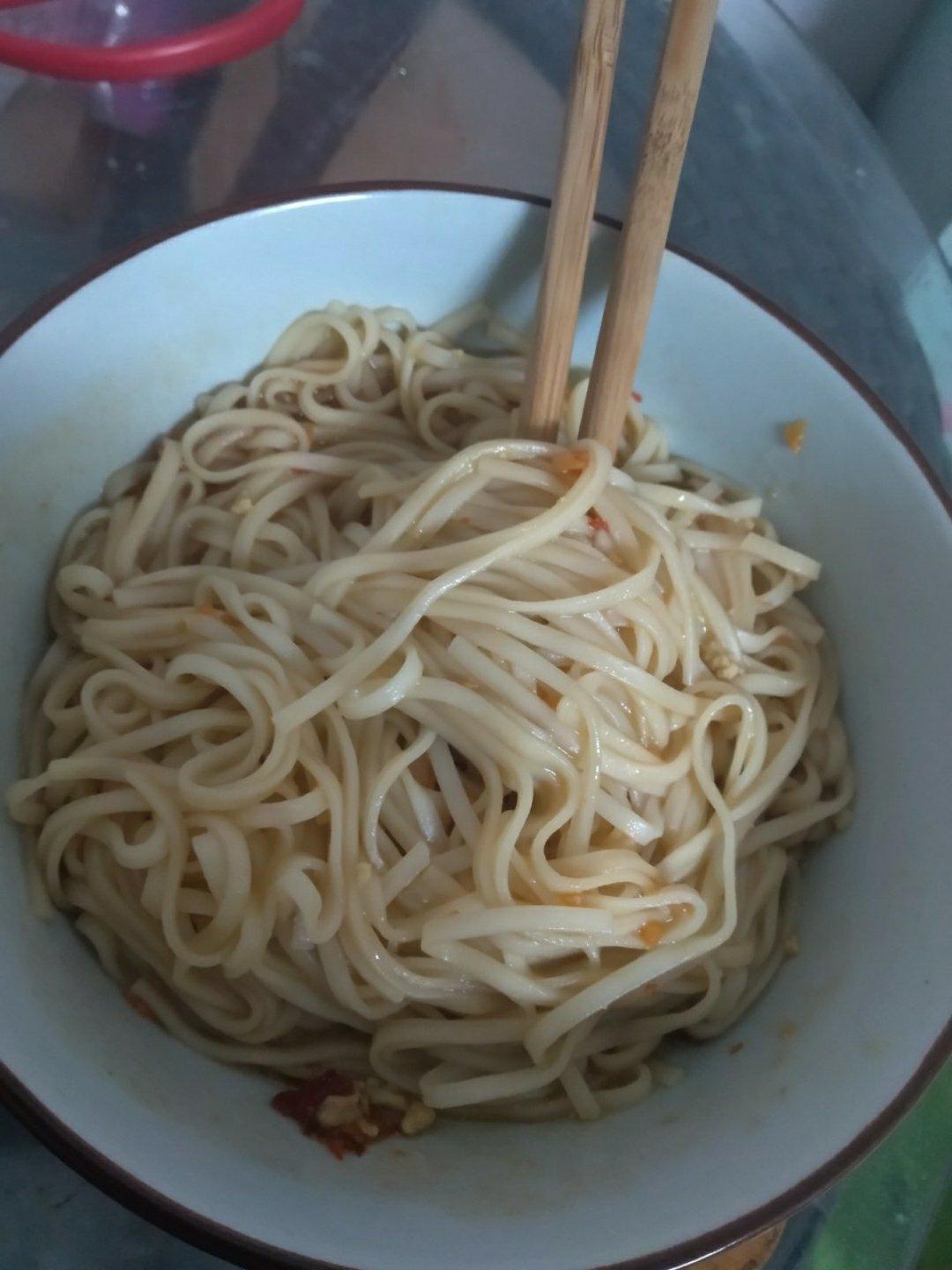 好吃到舔盘的拌面秘方，太销魂了！🍜