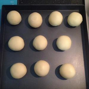 咸蛋黄红豆酥的做法 步骤12