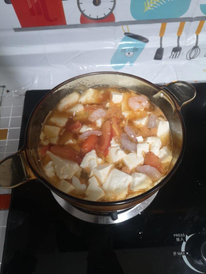 快手菜：番茄虾仁烩豆腐