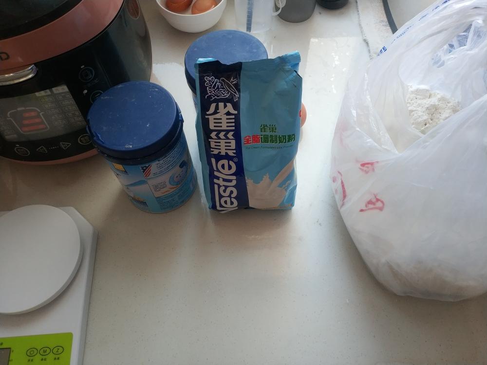 纯奶手撕吐司的做法 步骤1