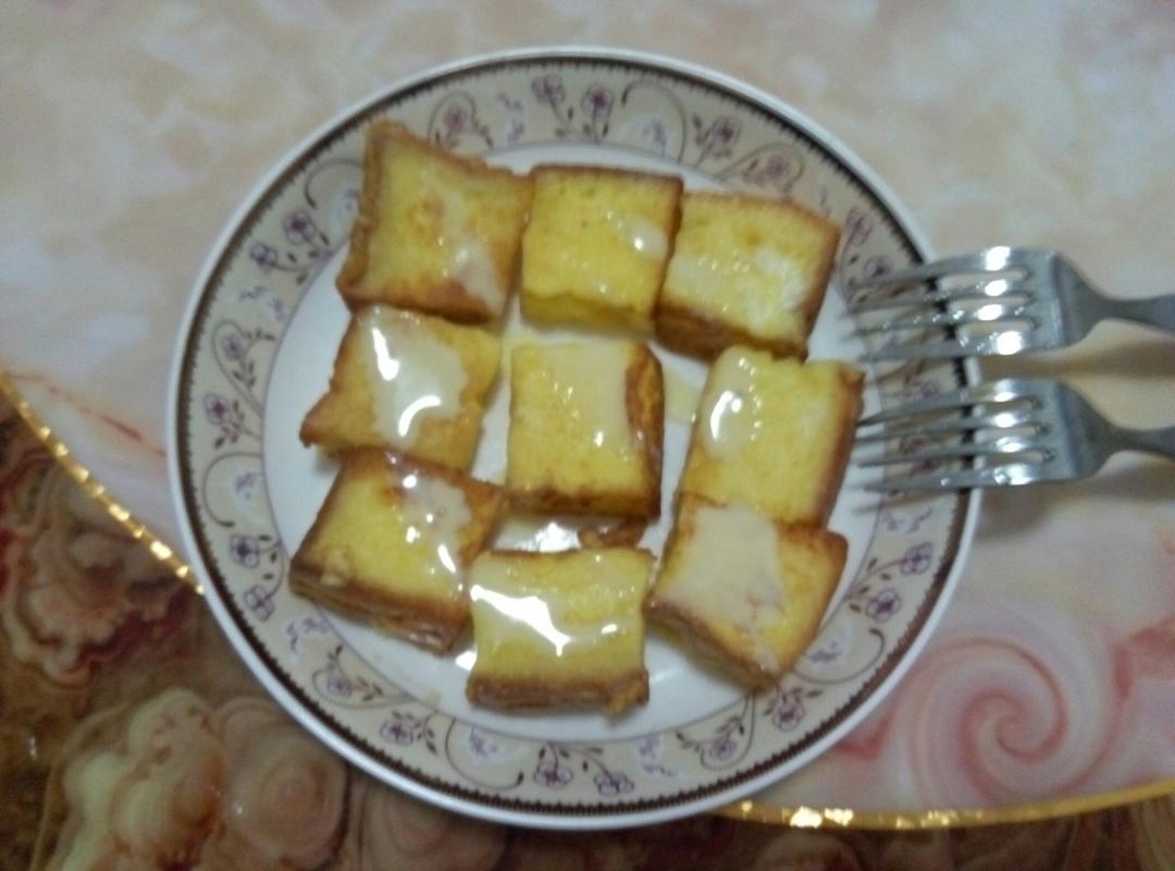 简易版一口西多士的做法