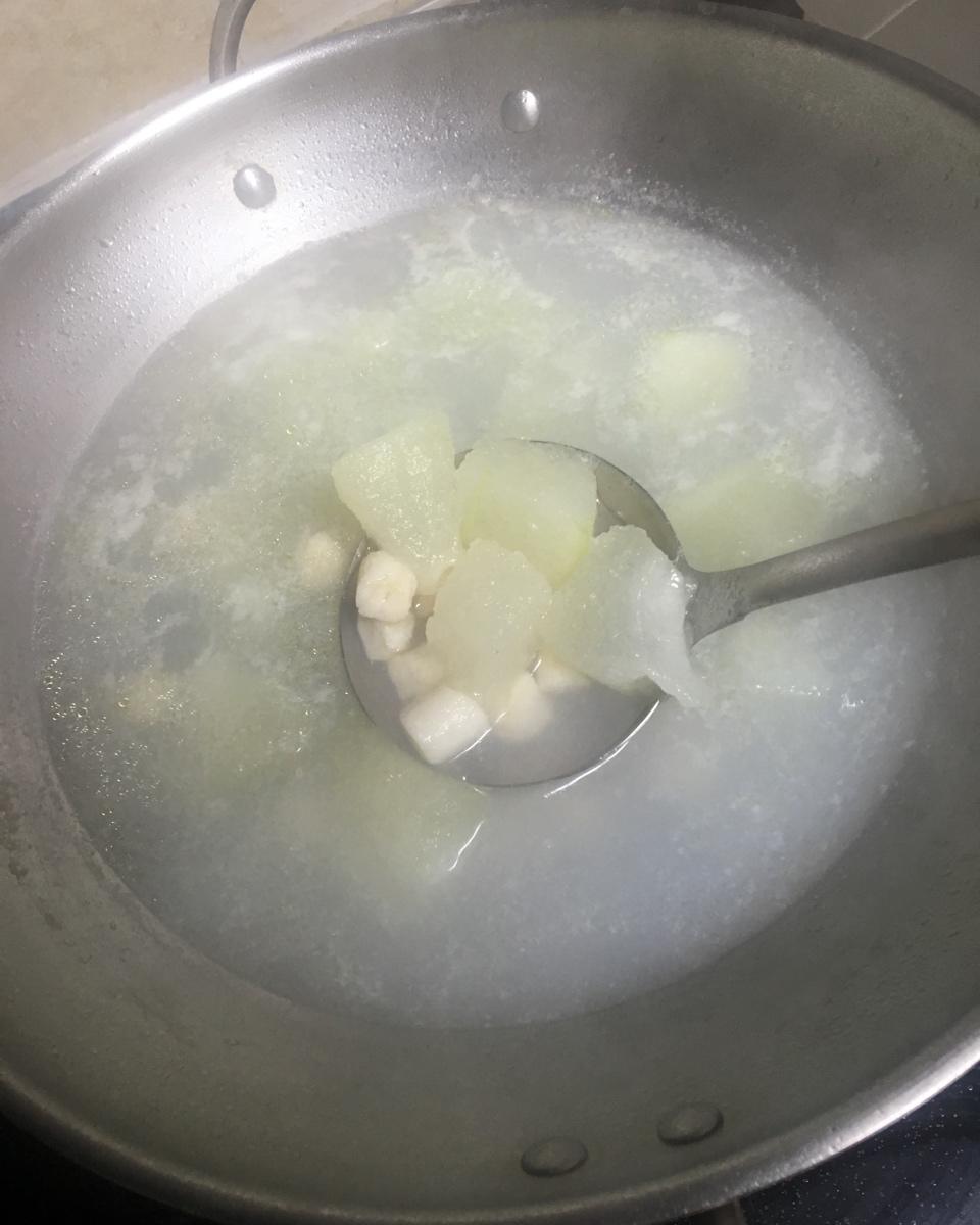 鲜贝冬瓜汤