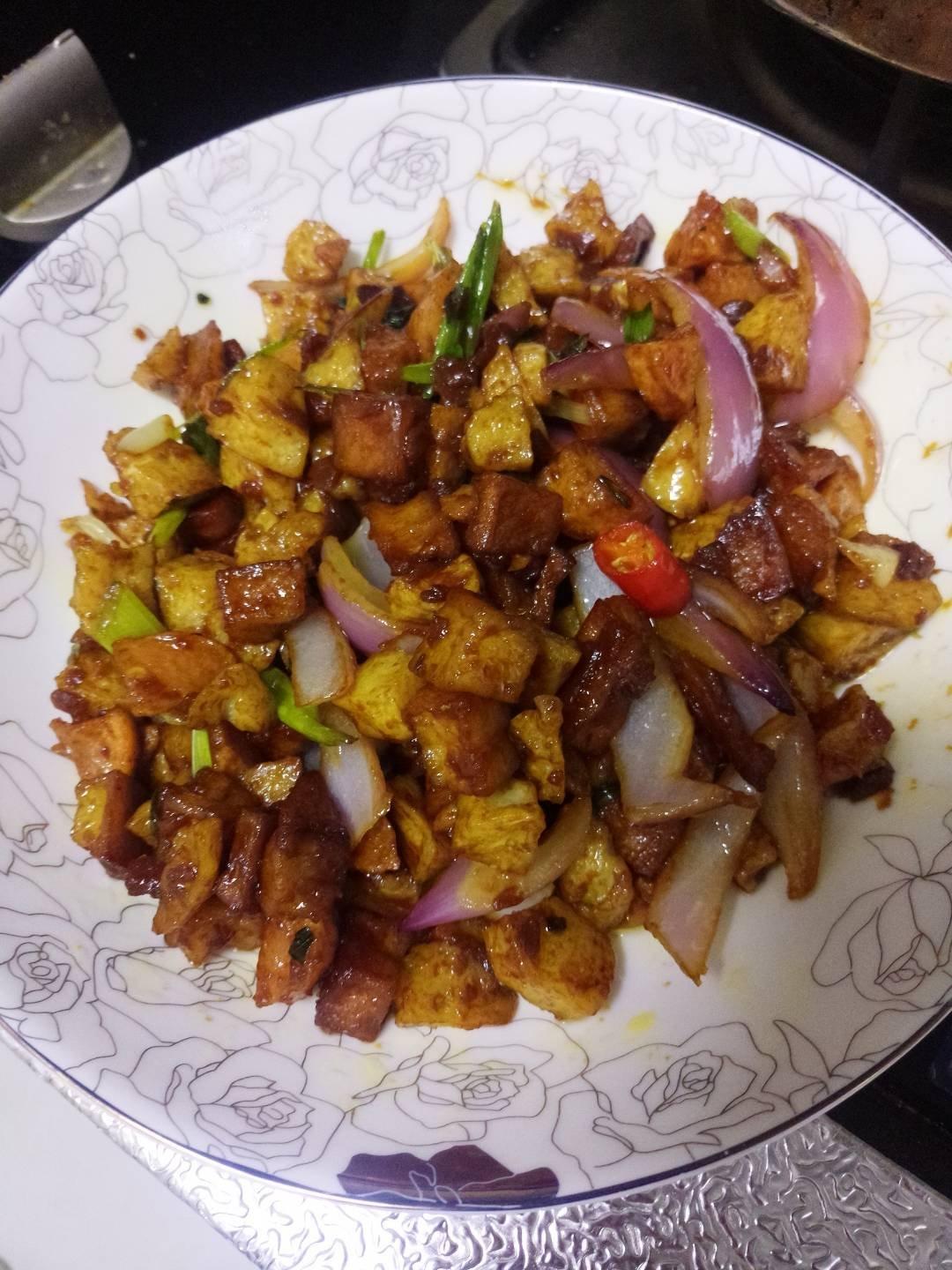 炒鱼丸