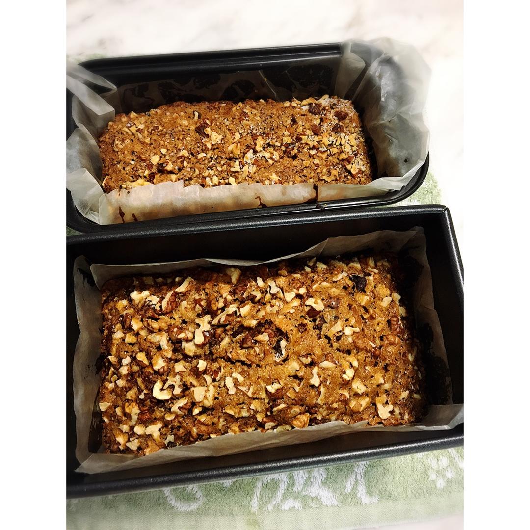 香蕉核桃磅蛋糕 Banana & Walnut Pound Cake